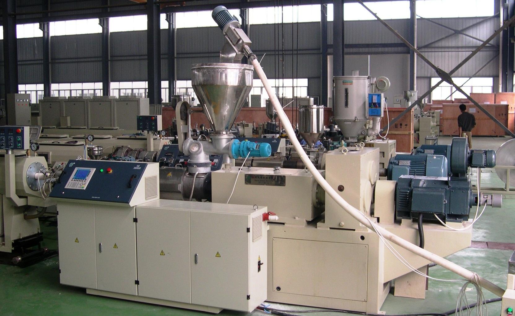 PIPE EXTRUSION LINES PE/PP